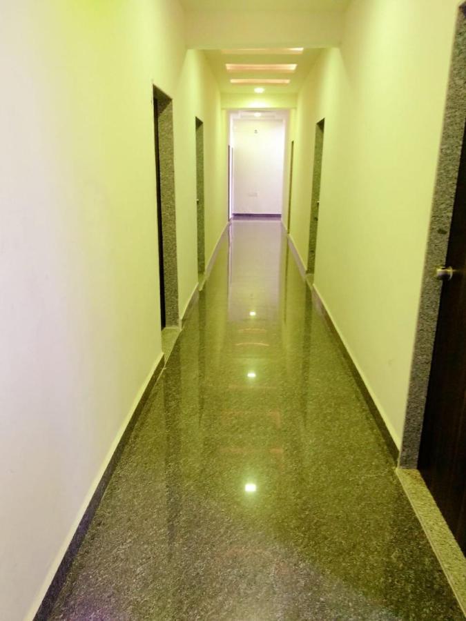 Hotel-The Safar Ahmadabad Zewnętrze zdjęcie