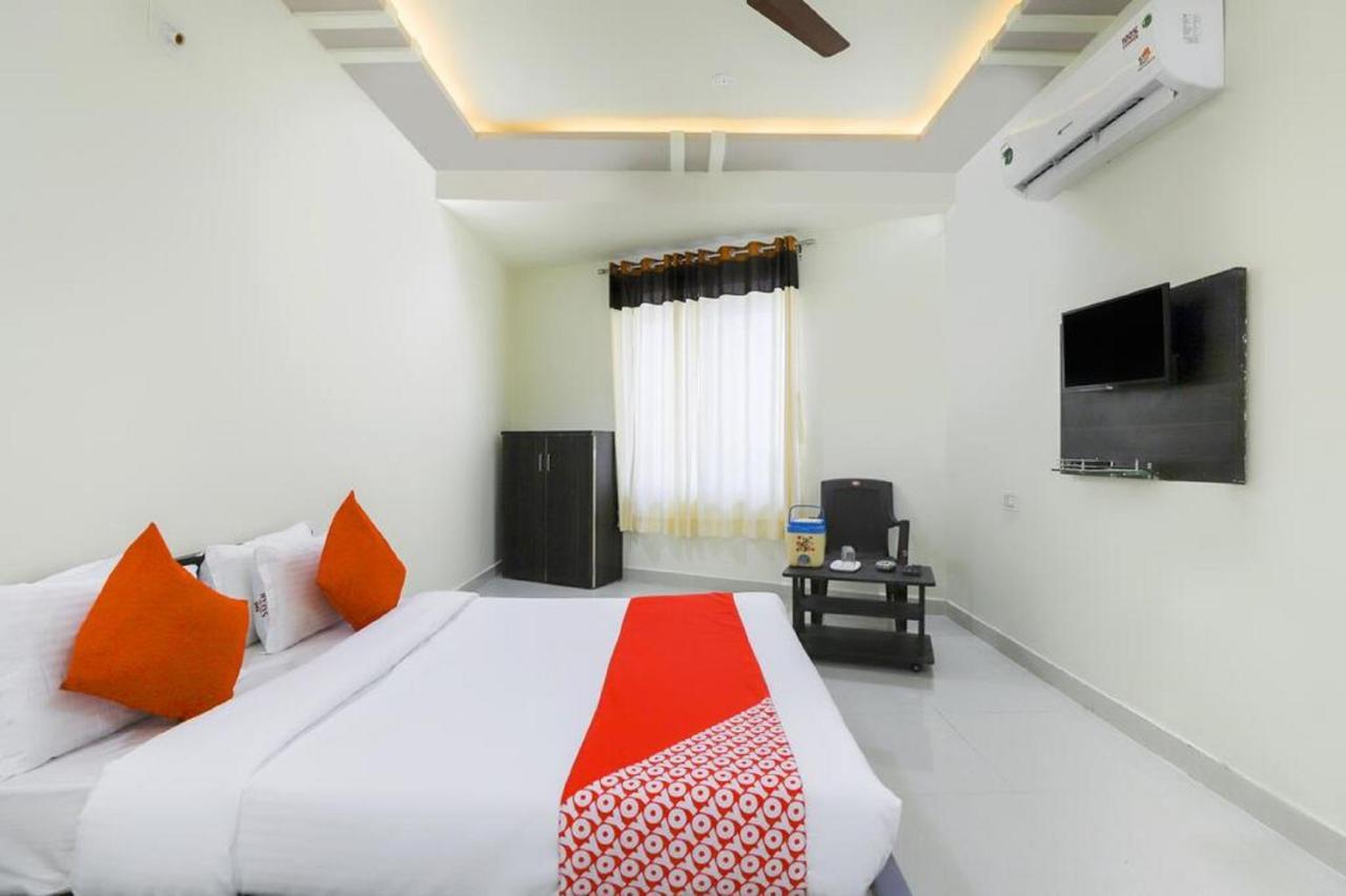 Hotel-The Safar Ahmadabad Zewnętrze zdjęcie